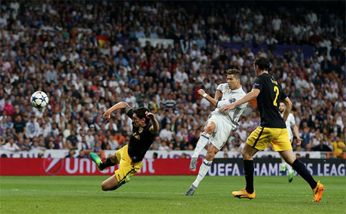 ronaldo-lap-hat-trick-real-dat-mot-chan-vao-chung-ket-champions-league-1