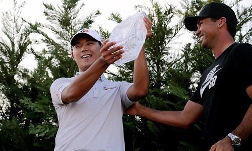 golfer-han-quoc-lap-nhieu-ky-luc-khi-vo-dich-players-championship