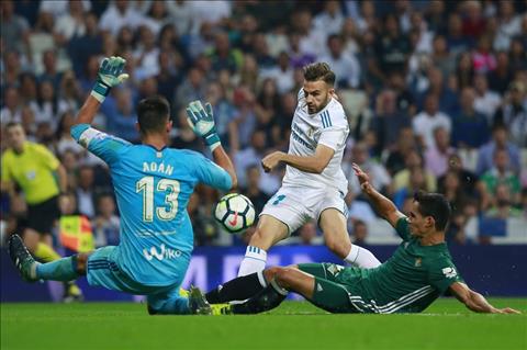 Real bại soc Betis Tro dua cua Ken ken keo dai den bao gio hinh anh 2