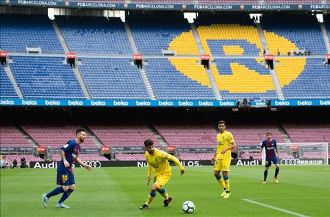 Goc nhin Xu Catalan doi dan chu, Barca cung vay hinh anh