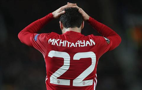 Goc MU Quay cuong voi bai toan vo nghiem Mkhitaryan hinh anh 3