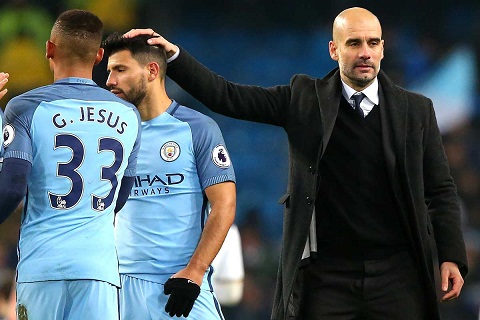 Pep sẽ sử dụng chân sút nào giữa Aguero và Jesus? Pep se su dung chan sut nao giua Aguero va Jesus?